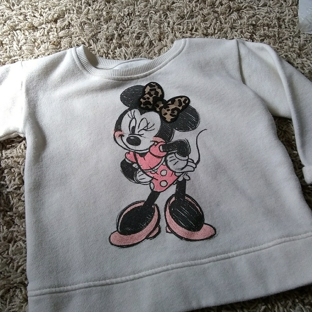 Minnie mouse sweatshirt